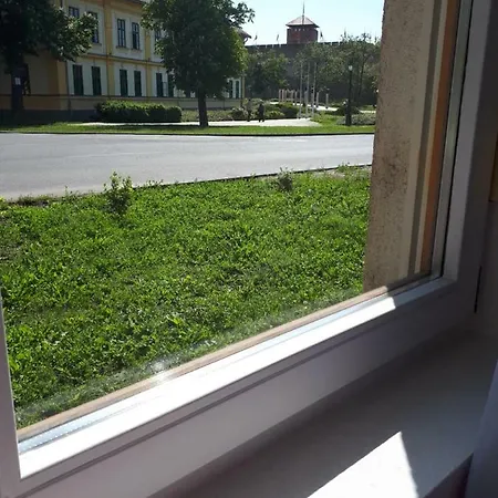 Breda City Apartman *